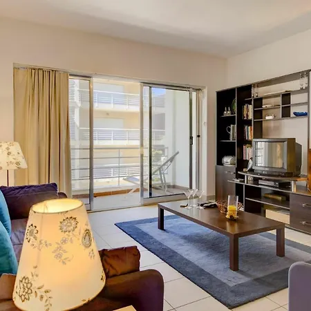 דירה Sleeps 4 With Wifi *