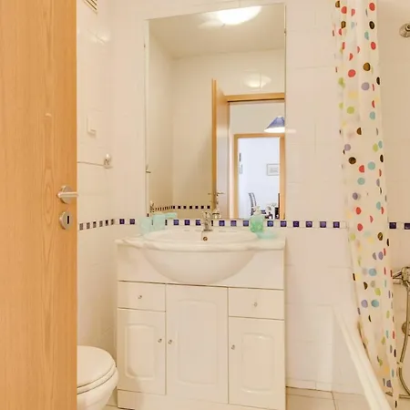 Διαμέρισμα Sleeps 4 With Wifi Portimão