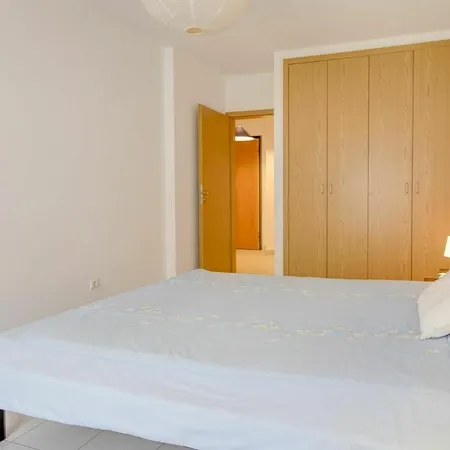 Sleeps 4 With Wifi Διαμέρισμα Portimão